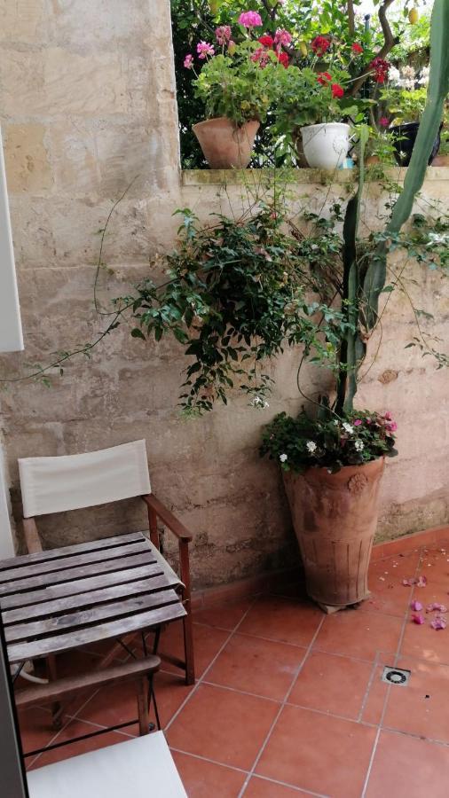 Appartamento Le Volte Di San Leonardo Lecce Esterno foto